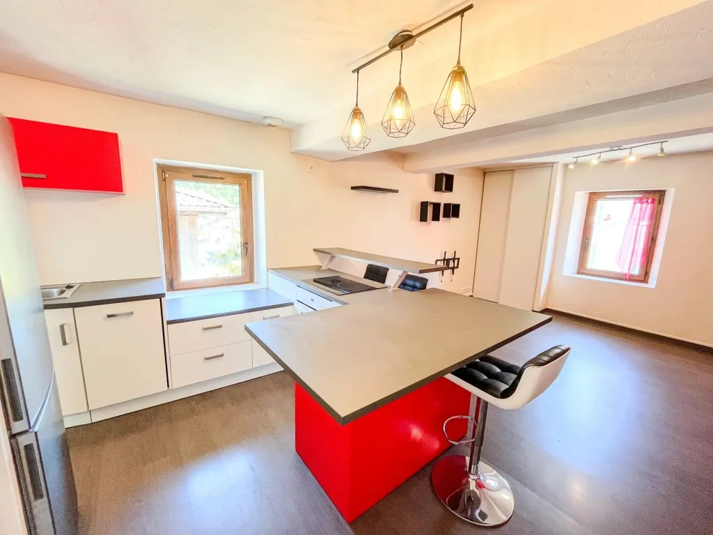 Köök - Bright 2-Bed Flat in Renage