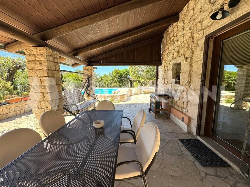 Terrass - Elegant Villa with Pool in Modica