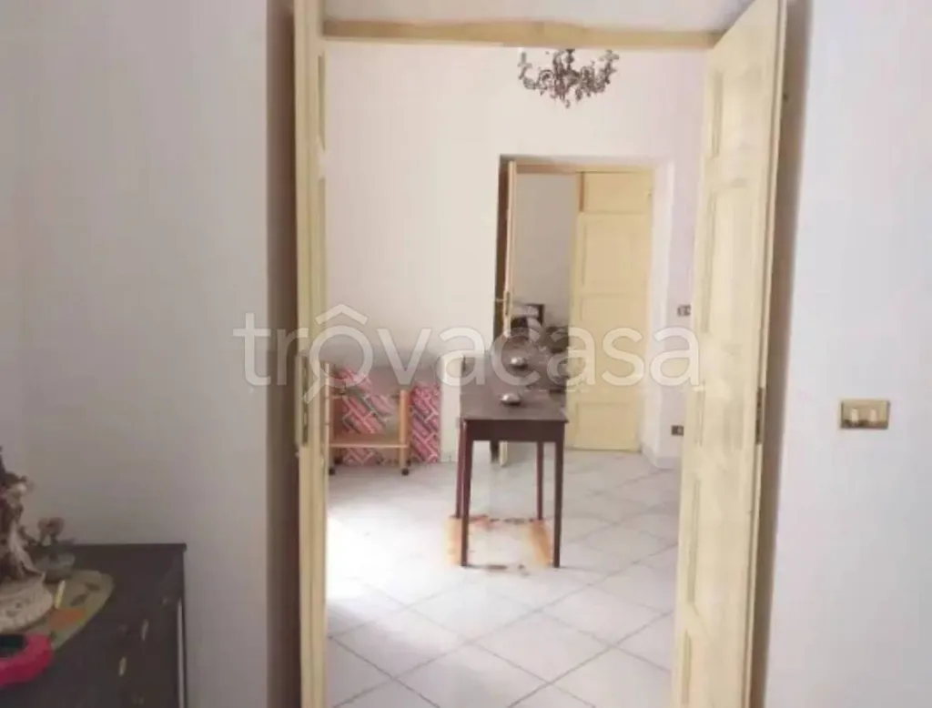 Ingresso - Historic Apartment in Aragona's Centre