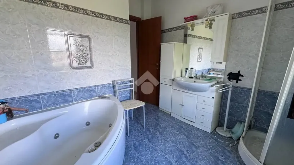 Salles de bain - Villa with Garden in Trevignano Romano