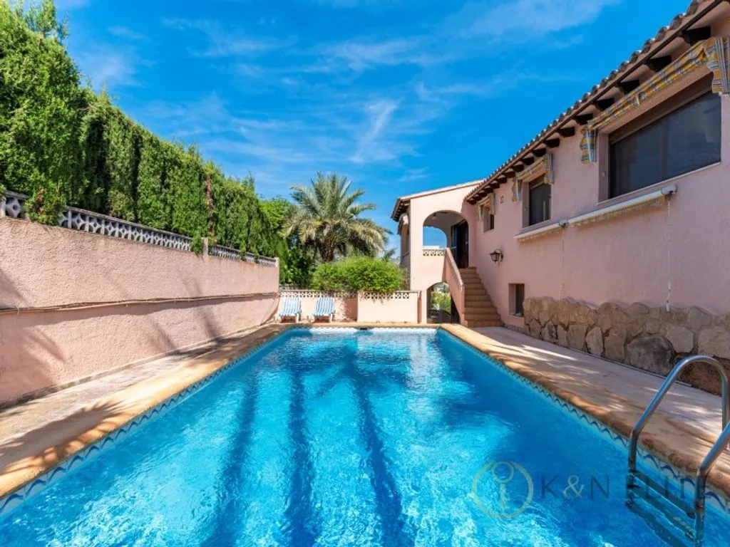 Piscine - Luxury Villa with Pool in Benissa, Valencia