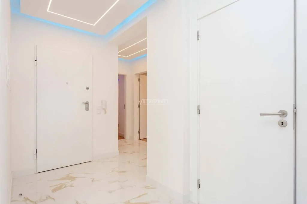 Esik - Refurbished Sea View Flat in Quarteira