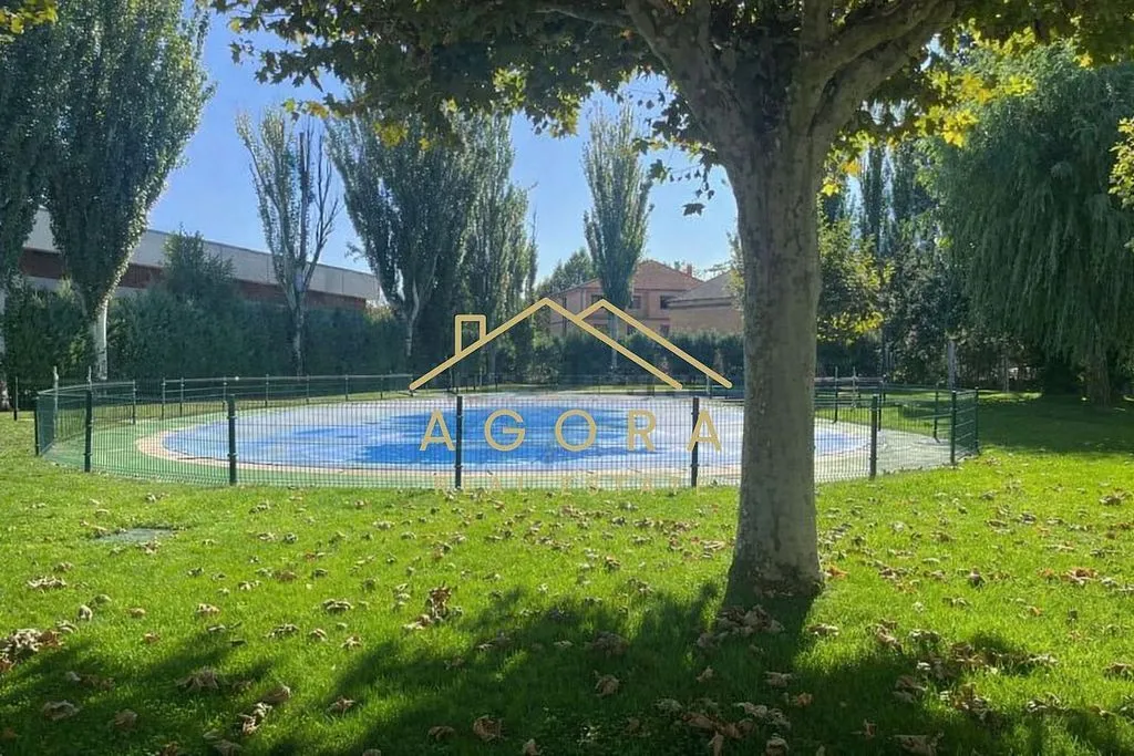 Piscine - Apartment with Pool and Terrace in Parque de la Coruña