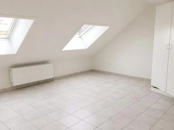 Toad - Semi-Detached Flat with Parking in Mechelen