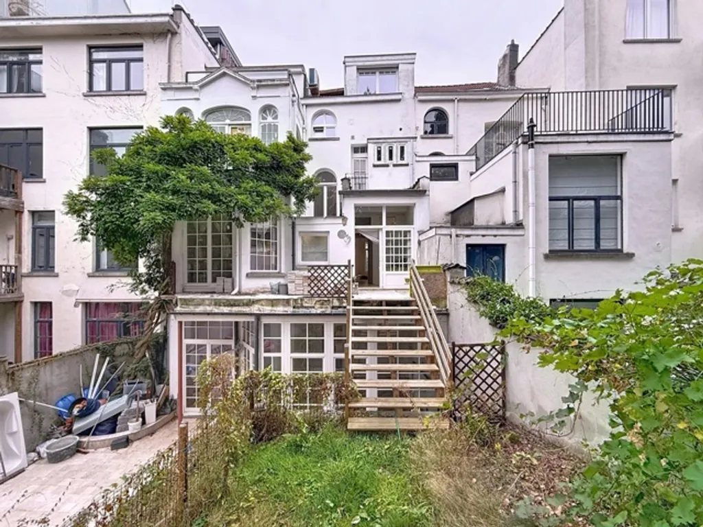 Jardin - Duplex avec Jardin dans le Quartier Louise