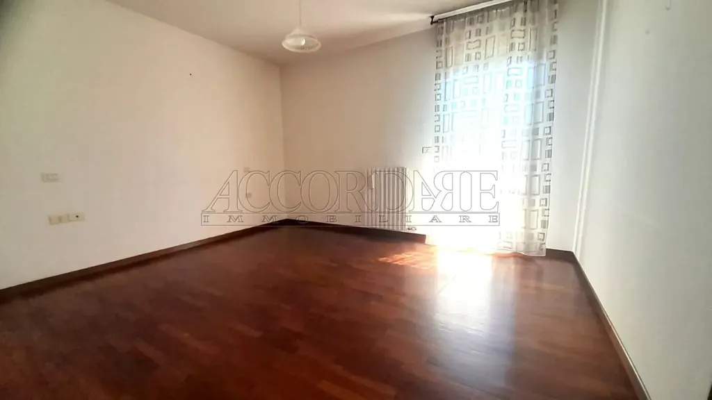 Pièces - Spacious Apartment with Terrace in Campodoro