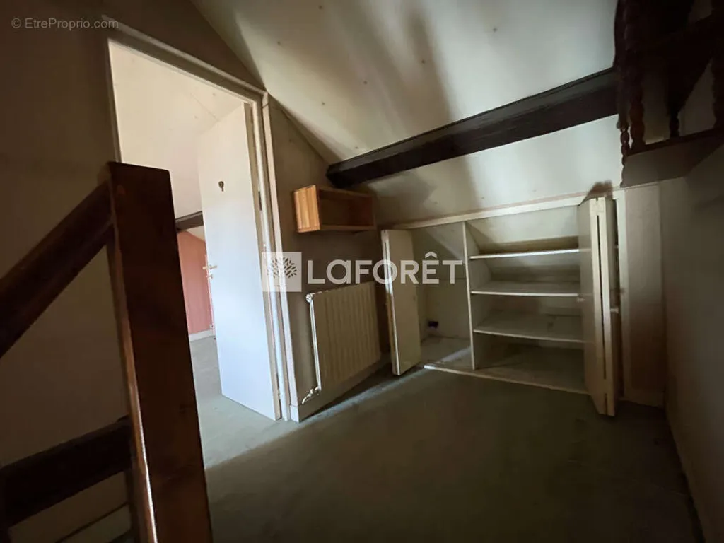 Stanze - Duplex with Charm in Conflans Centre