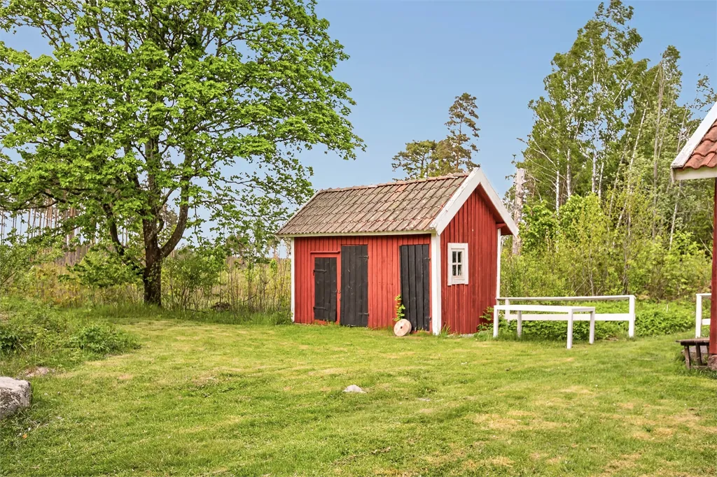 Jardin - Renovated Holiday Home with Pool in Ängby