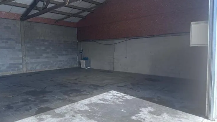 Warehouse with Parking near E420, 11,500m²