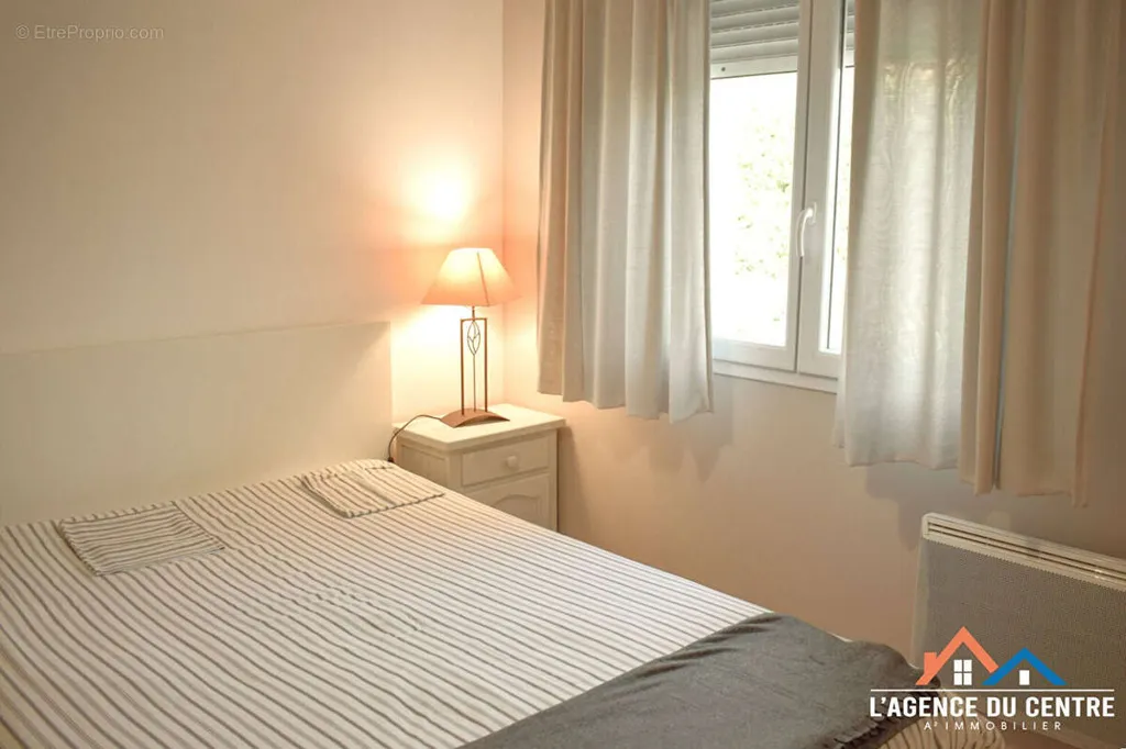 Magamistoad - Mixed-Use Property with Garden in Guitrancourt