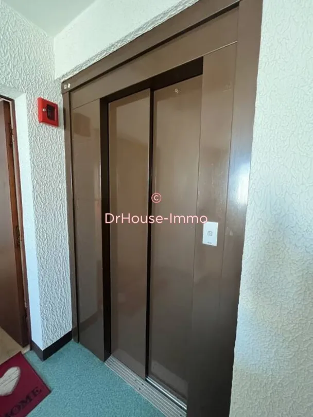 Entrée - Appartement Rénové avec Balcon à Châtellerault
