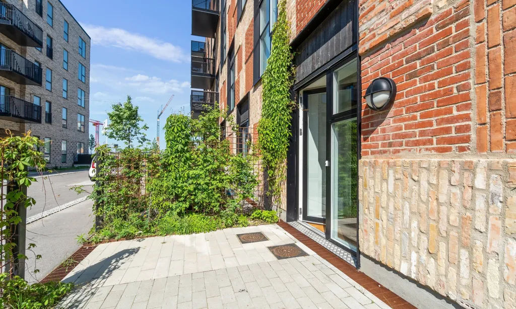Garden - Five-Bedroom Flat in Copenhagen S