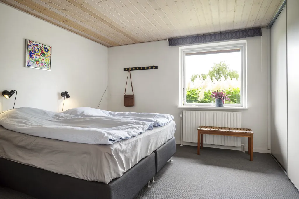Magamistoad - Villa with River Access in Lysbro