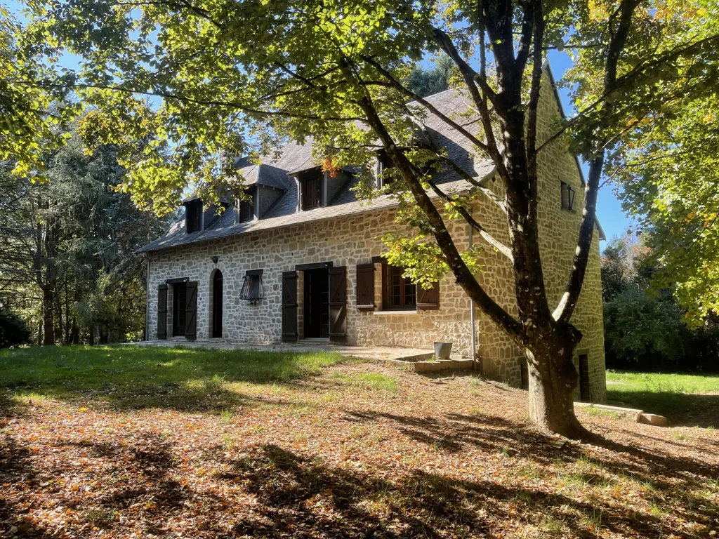 Extérieur - Maison en Pierre avec Parc à Limoges