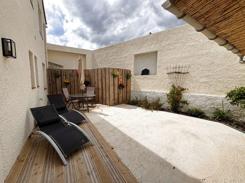 Aed - Renovated Maison with Terraces near Perpignan
