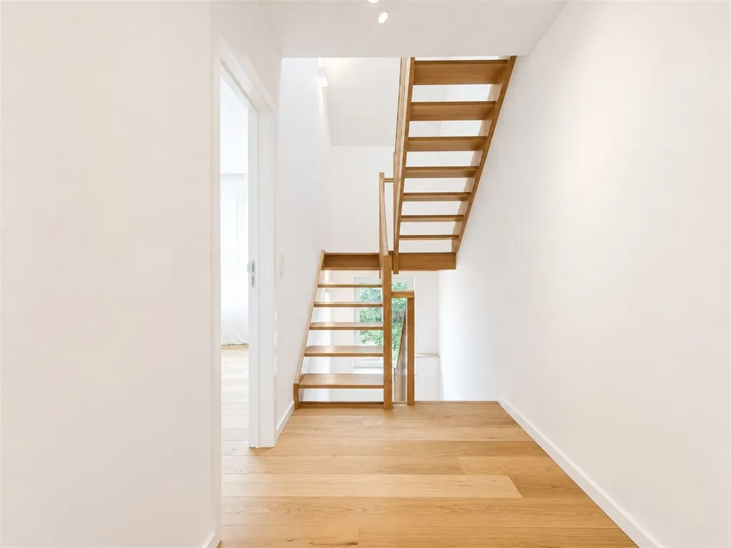 Rooms - Triplex Apartment with Terrace in Uccle