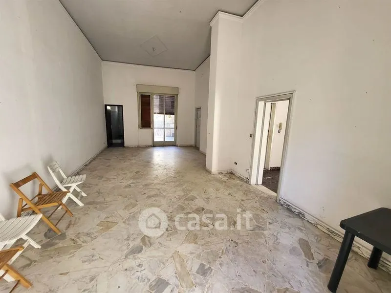 Pièces - Office-Ready Flat with Balcony in Misterbianco