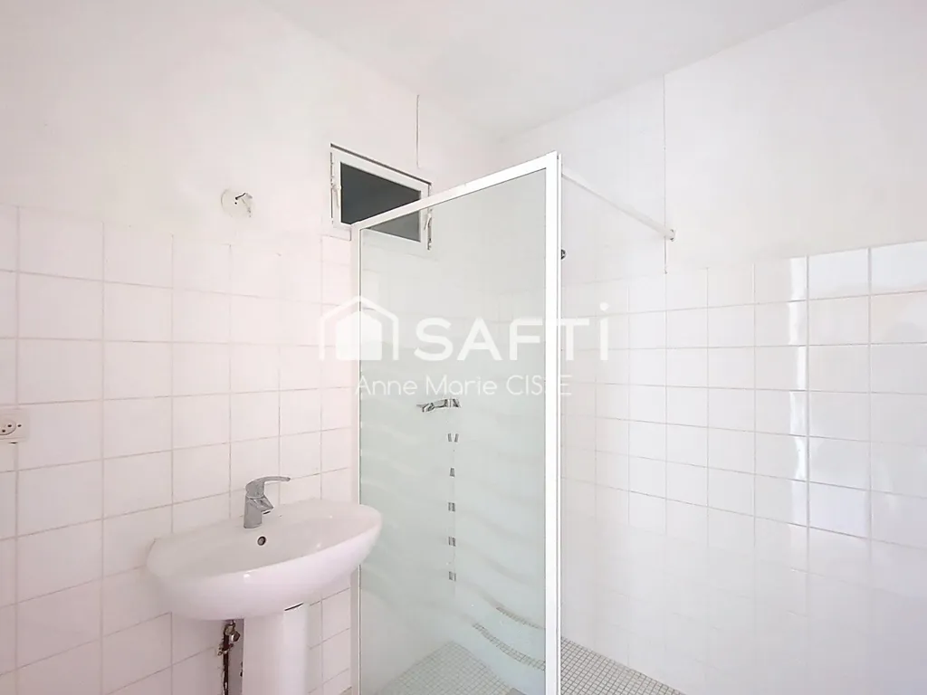 Salles de bain - Maison 4 Pièces avec Terrasse à Augny