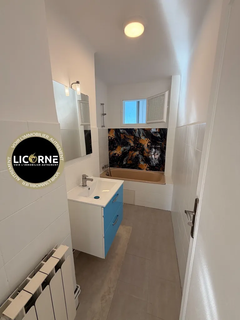Salles de bain - Appartement meublé avec balcon à Marseille 15ème