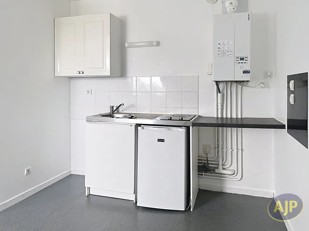 Köök - 3-Bedroom Apartment in Sautron Centre