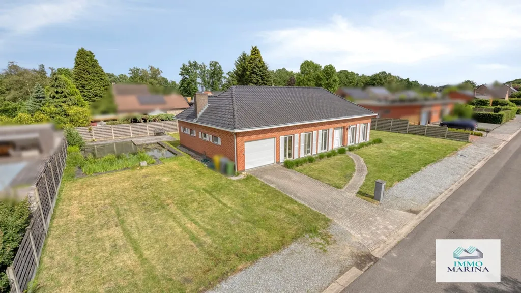 Välivaade - House with Pool and Terrace in Tremelo