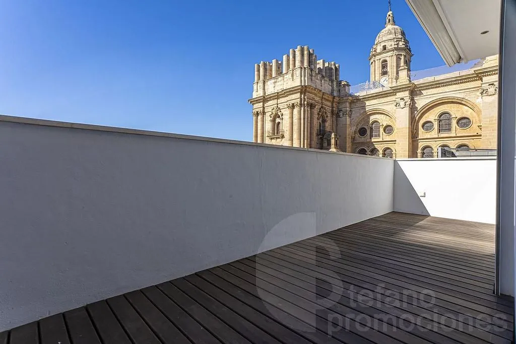 Terrazza - Duplex Penthouse with Cathedral Views in Málaga