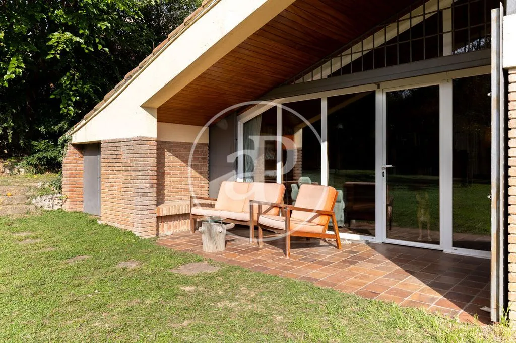 Terrazza - Luxury Villa with Pool in Bellaterra, Catalonia