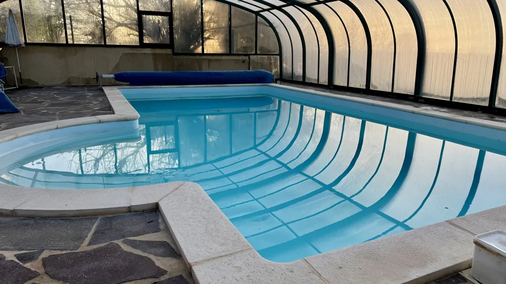 Bassein - Villa with Panoramic View and Spa in Avallon