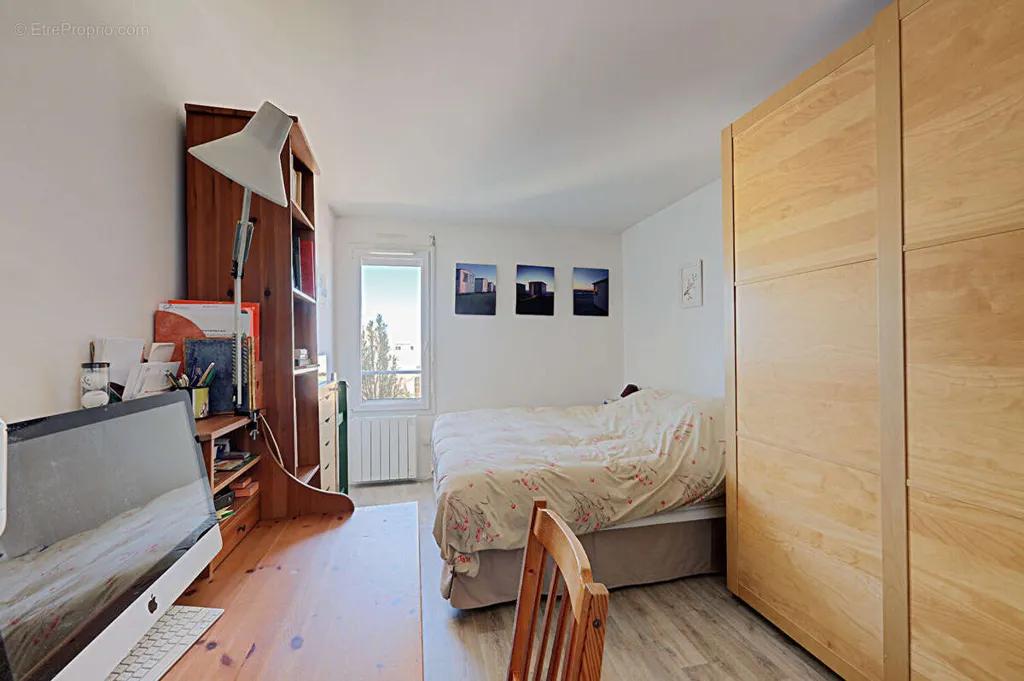 Chambres - Appartement 4 Pièces avec Vue Panoramique sur Paris