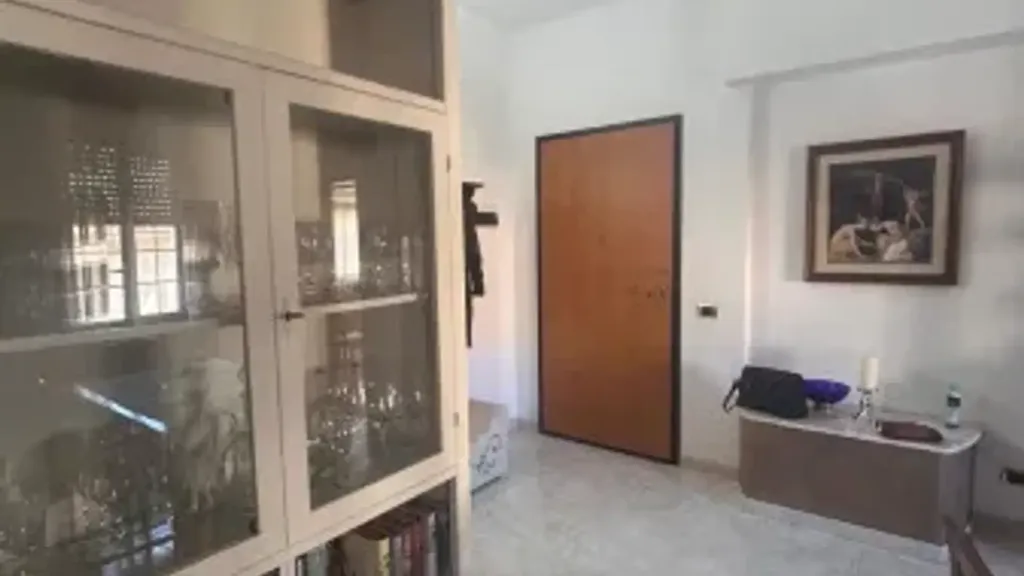 Bureau - Apartment with Balcony in Siracusa
