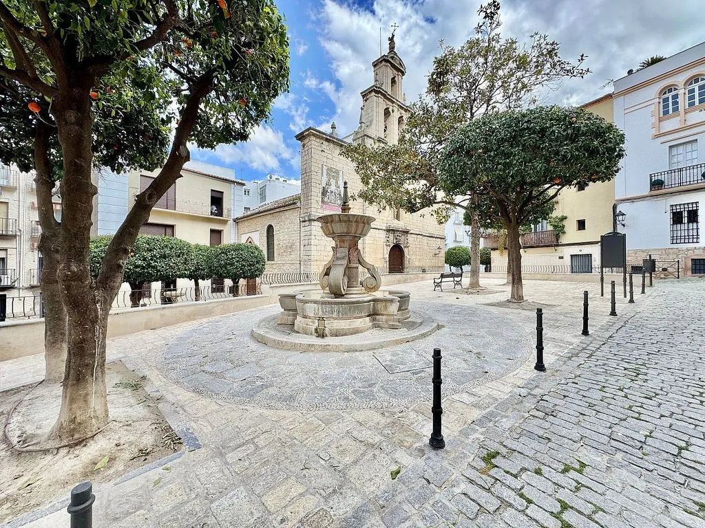 Rustic Studio Flat in Plaza San Bartolomé, Jaén