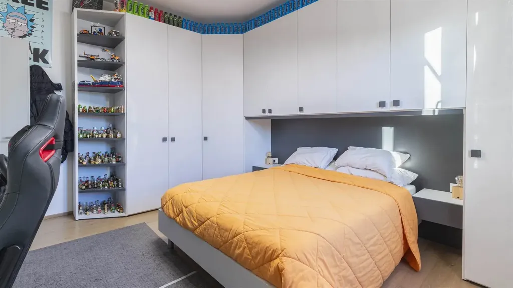 Magamistoad - Rearranged Apartment with Balcony in Modena