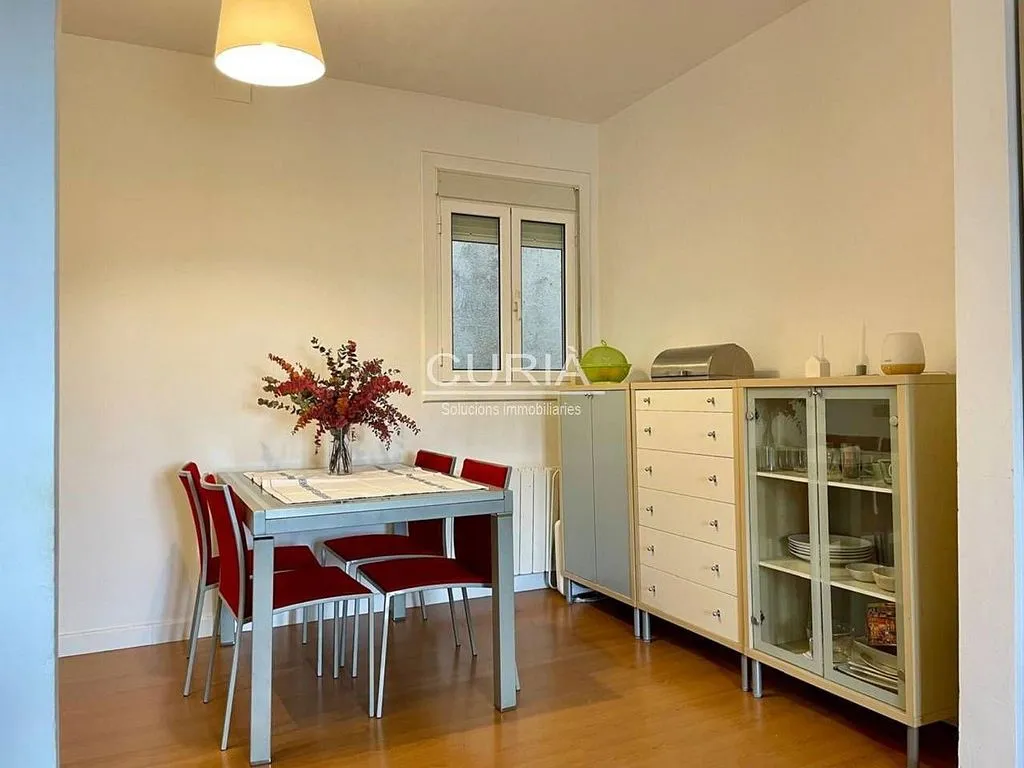 Dining Room - Bright Apartment with Balcony in Historic Centre