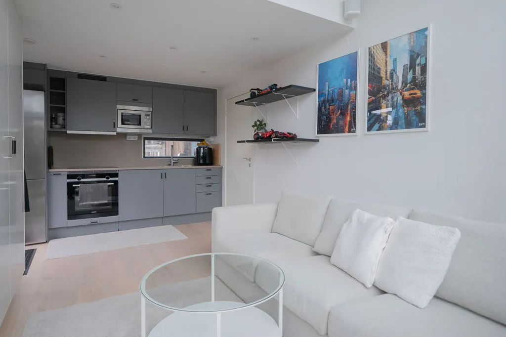 Köök - Studio Flat with Garden in Högmora, Huddinge