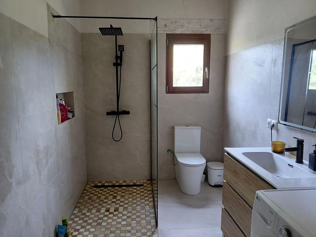 Salles de bain - Rustic House with Pool and Terrace in Sant Joan