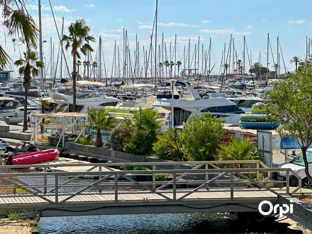 Appartement avec Terrasse en Centre-Ville à Cavalaire-sur-Mer