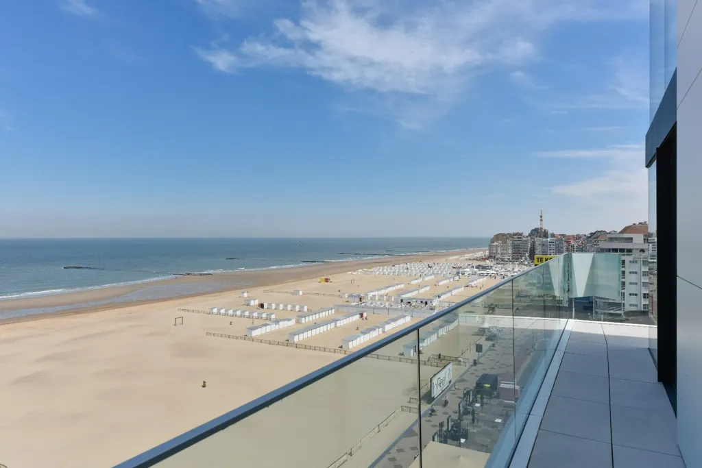 Rõdu - Corner Duplex with Sea Views in Luxurious Setting