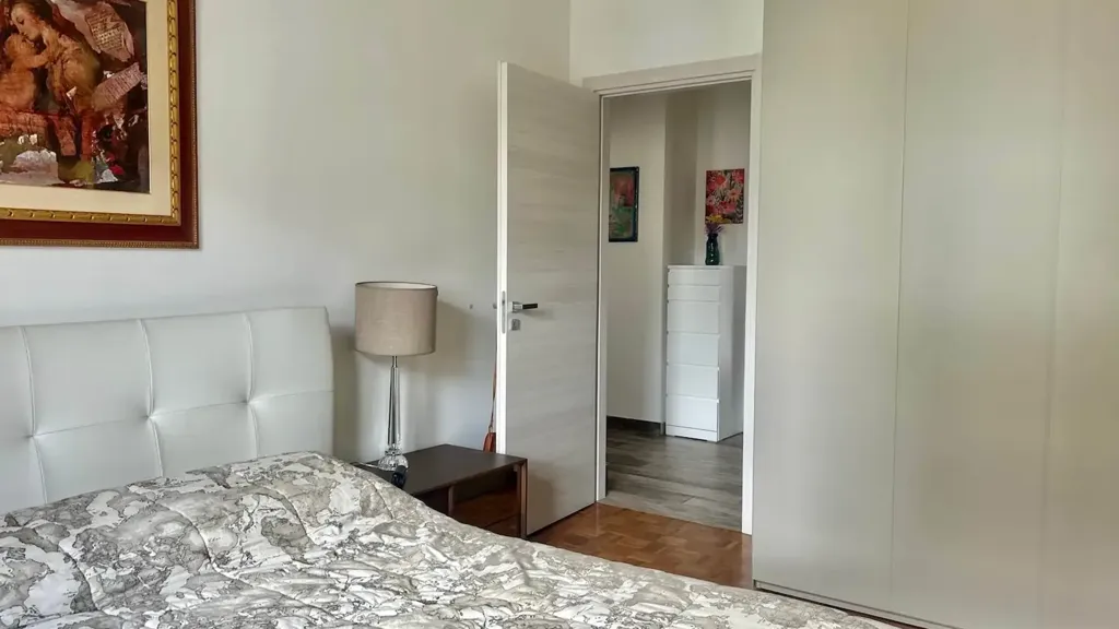 Chambres - Modernised Apartment with Balcony in Biella