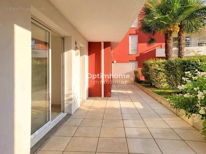 Terrass - 3-Bed Flat with Terrace in Carquefou Centre