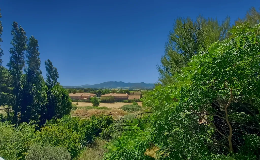 Giardino - Renovated 4-Bed Apartment with Panoramic View in Puyloubier