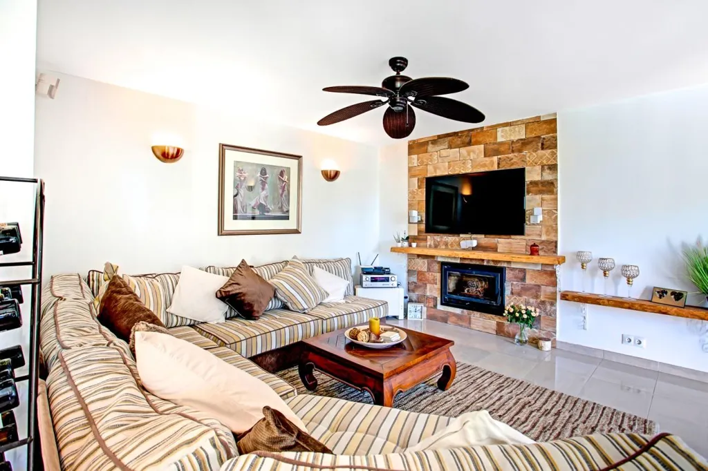 Séjour - Detached Villa with Pool in Marbella's Casco Antiguo