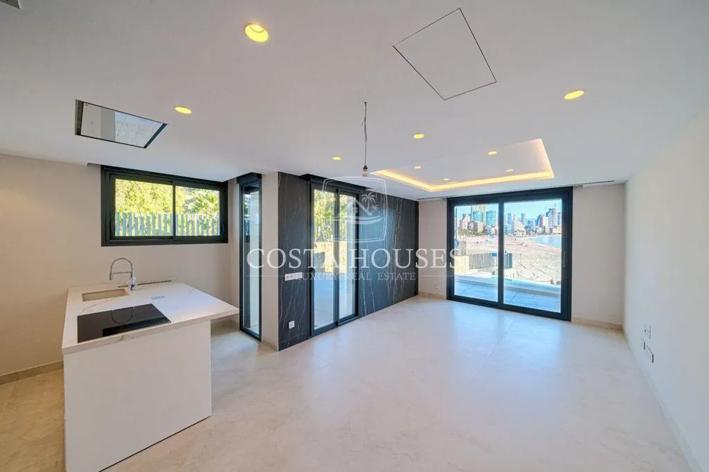 Living Room - Luxury Penthouse with Sea View in Benidorm