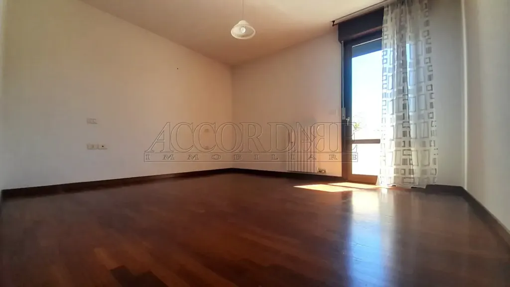 Pièces - Spacious Apartment with Terrace in Campodoro