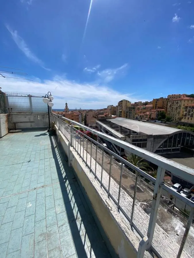 Terrasse - Penthouse with Panoramic View in Sanremo