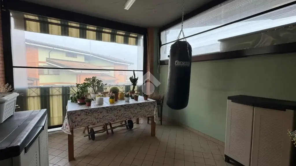 Terrass - 5-Bedroom Apartment with Terrace in Rivalta di Torino