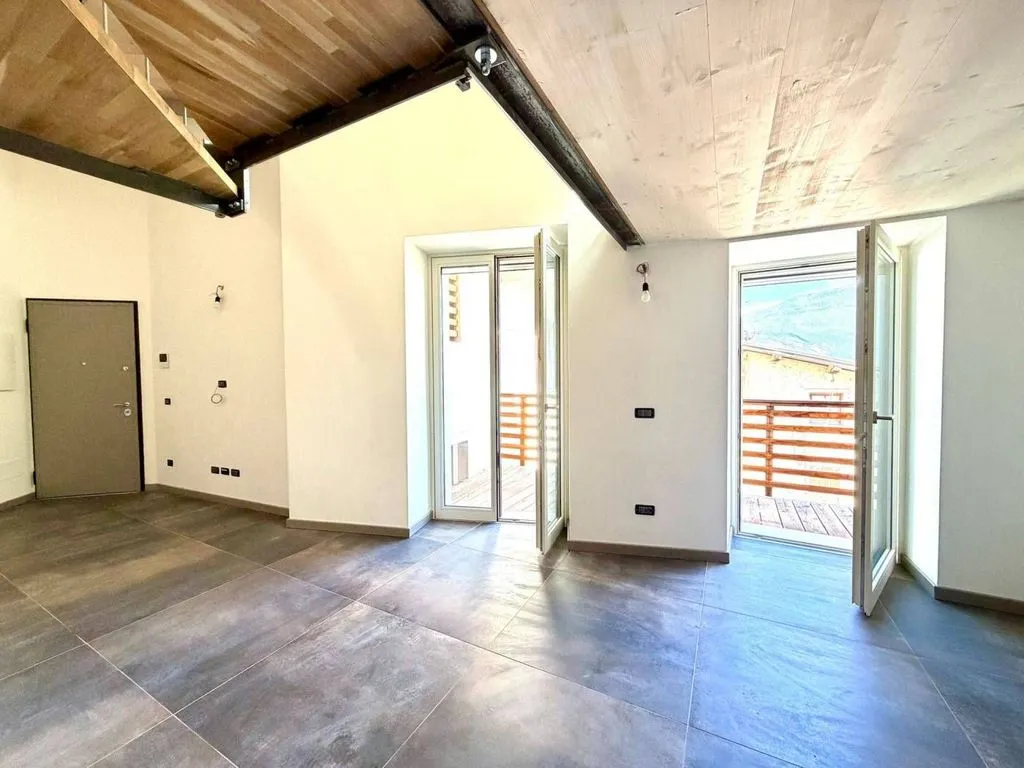 Séjour - Luxury Flat with Lake View in Riva del Garda