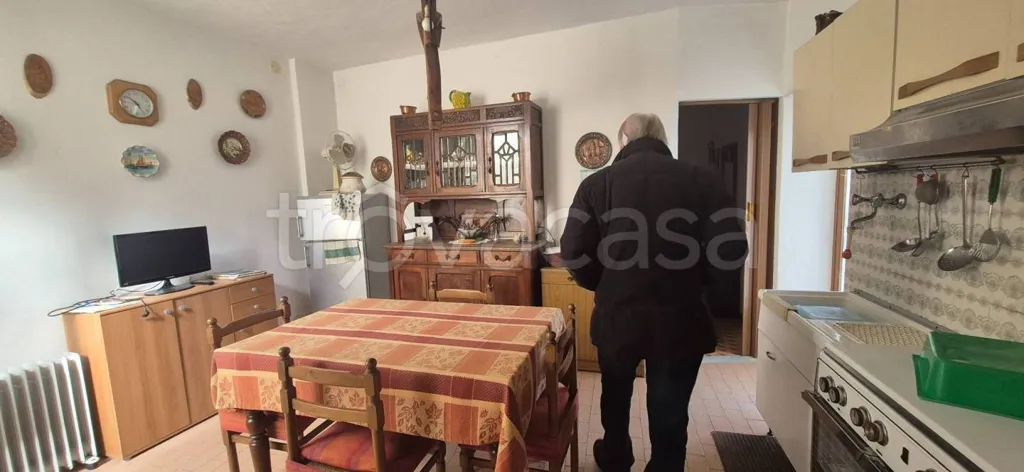 Söögituba - Semi-detached House with Garden in Monastero di Vasco