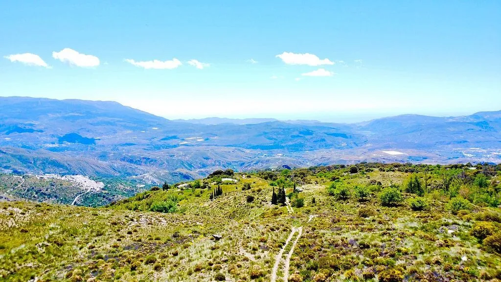 Rustic Finca with Water Source in Sierra de Júbar