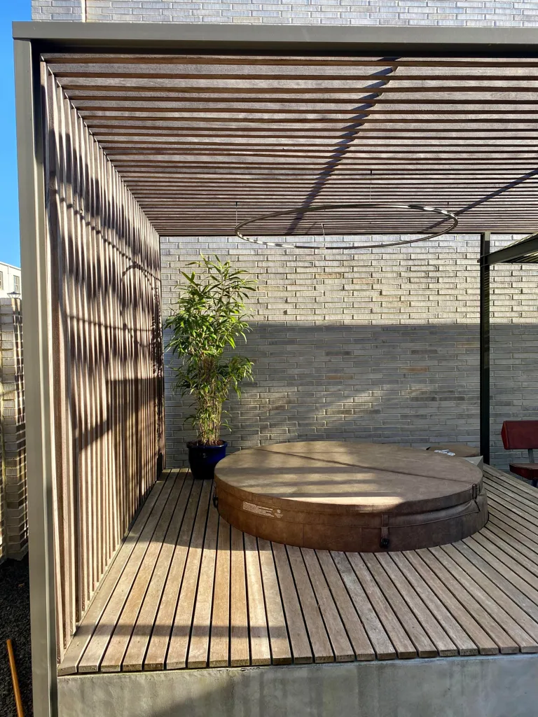 Terrass - Fully Furnished Design Corner House in Eindhoven