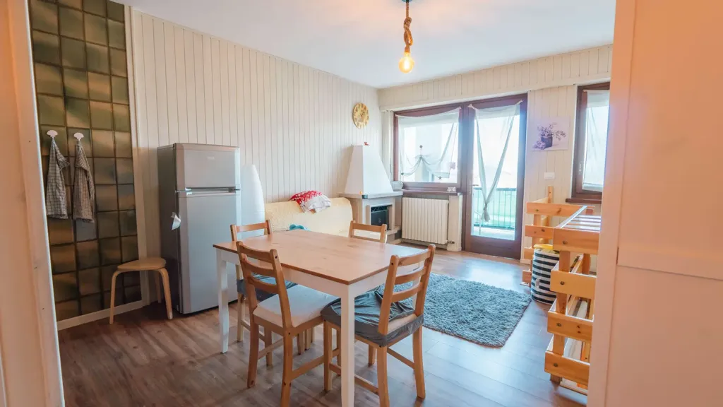 Salle à manger - Rustic-Style Apartment with Terrace in Bagnolo Piemonte